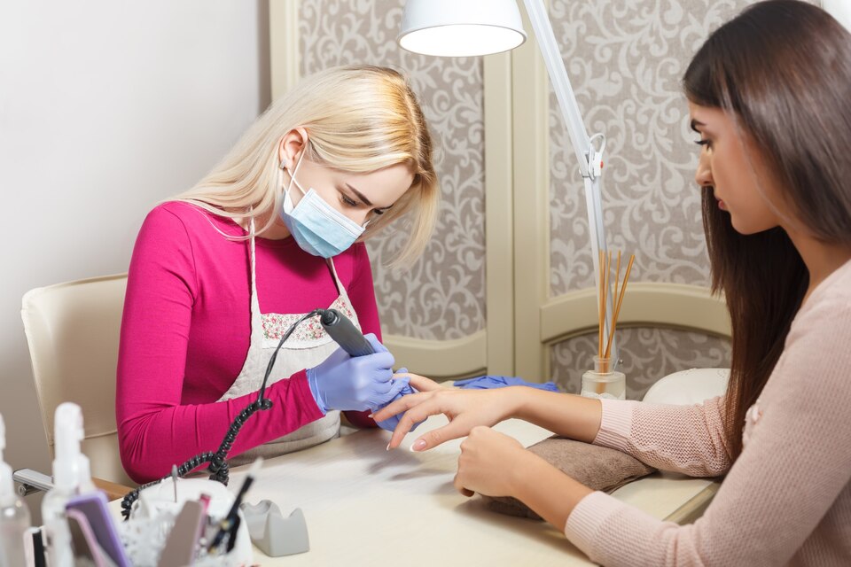 Büyükorhan Manikürcü